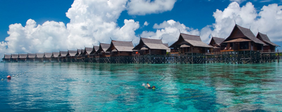 Hütten im Wasser, Mabul Insel, Malaysia Reisen