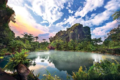 Heiße Quellen in Banjaran, Malaysia